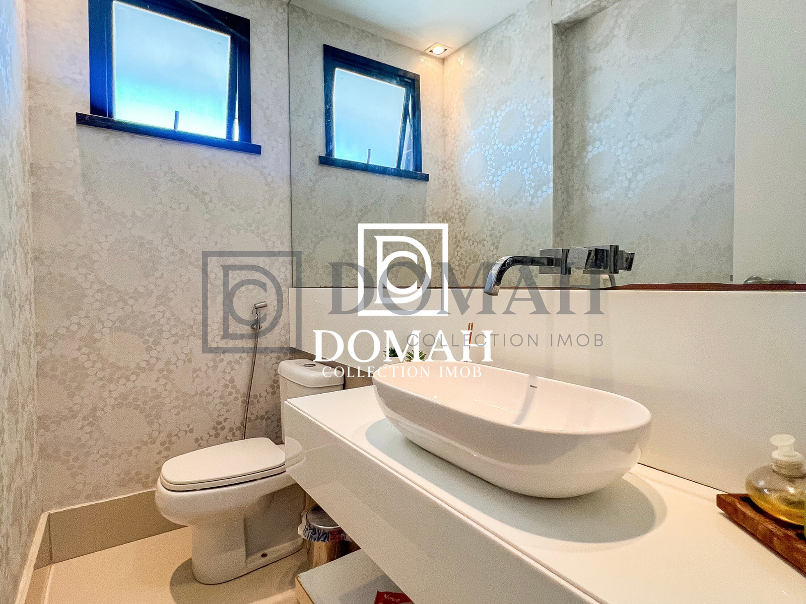 Foto 8 do imóvel CASA IMBOBILIADA COM VARIOS QUARTOS E SALA E CARRO JUNTO