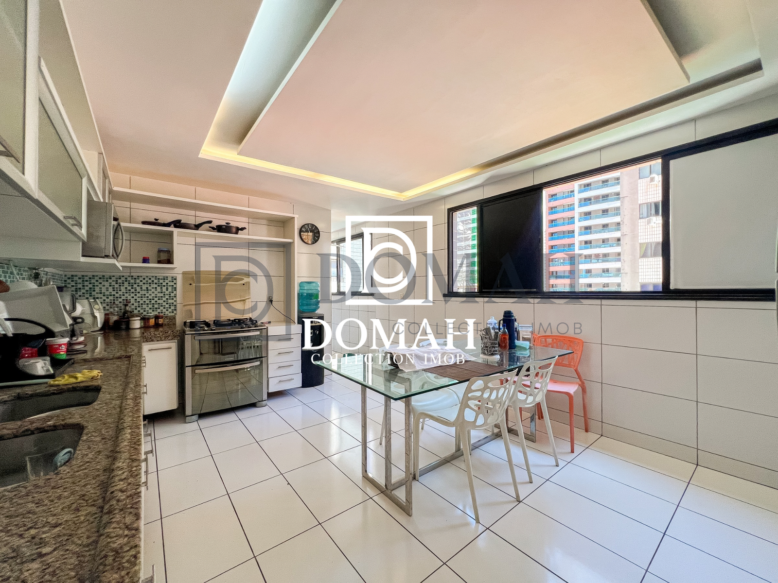 Foto 9 do imóvel CASA IMBOBILIADA COM VARIOS QUARTOS E SALA E CARRO JUNTO