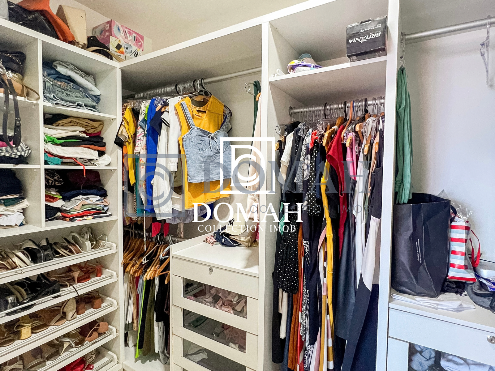 Foto 23 do imóvel CASA IMBOBILIADA COM VARIOS QUARTOS E SALA E CARRO JUNTO